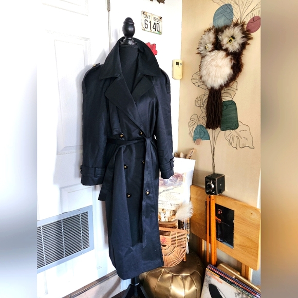 Black full-length vintage trench coat - Picture 1 of 6
